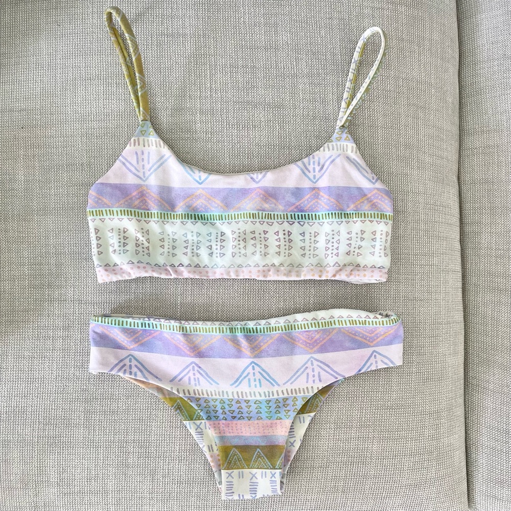 San Lorenzo Bikini Set S - pastel geometric pattern, cheeky bottom and sport top